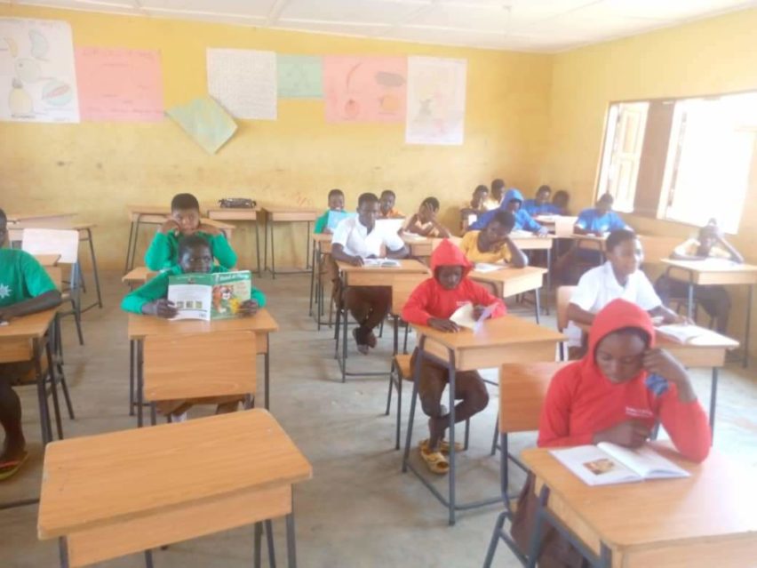 Children wearing Brisley CE Primary School tops 1