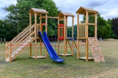 Thomas Bullock climbing frame1